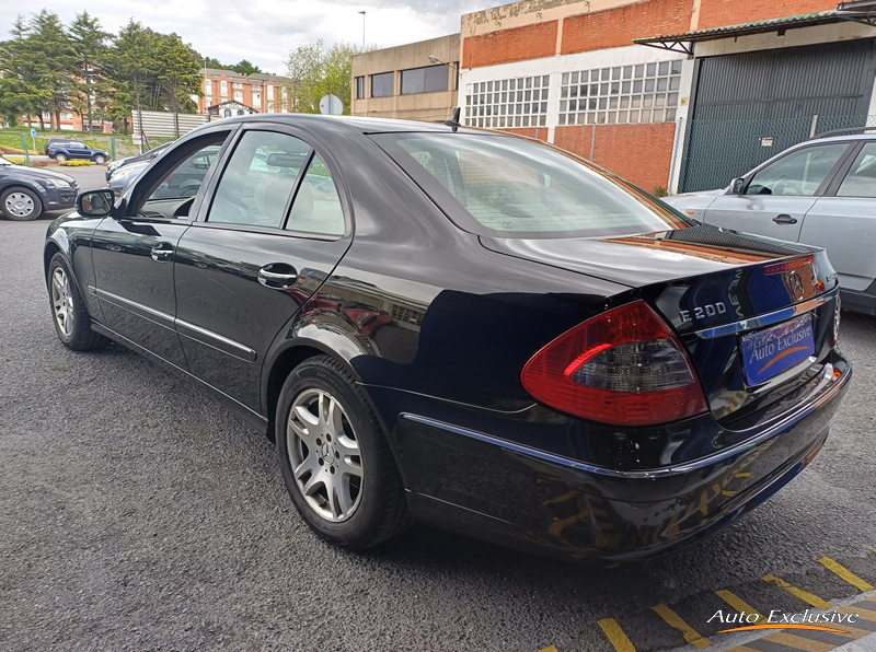 MERCEDES CLASE E 200 ELEGANCE 4P