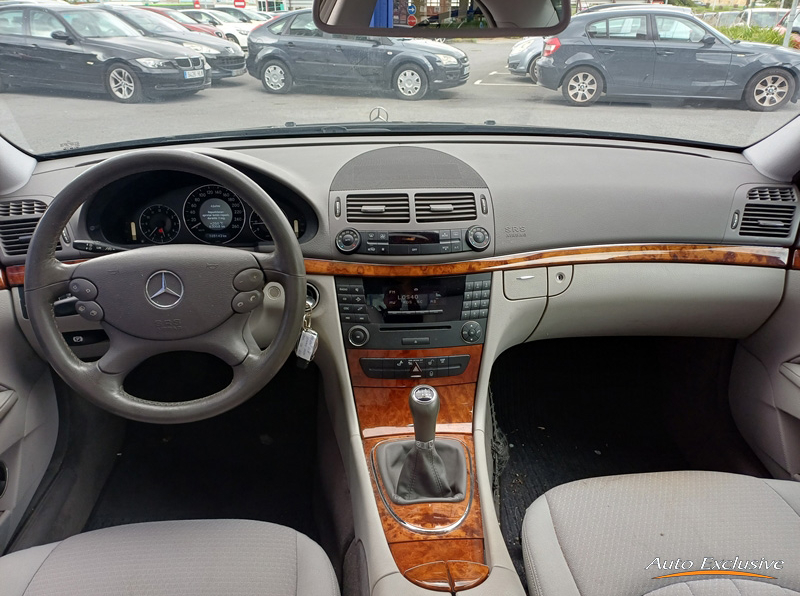 MERCEDES CLASE E 200 ELEGANCE 4P