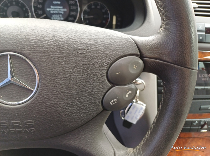 MERCEDES CLASE E 200 ELEGANCE 4P