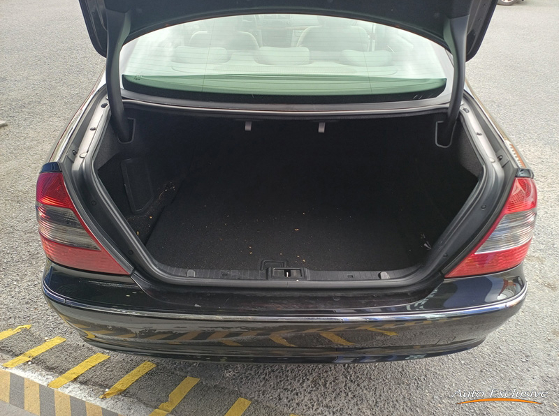 MERCEDES CLASE E 200 ELEGANCE 4P