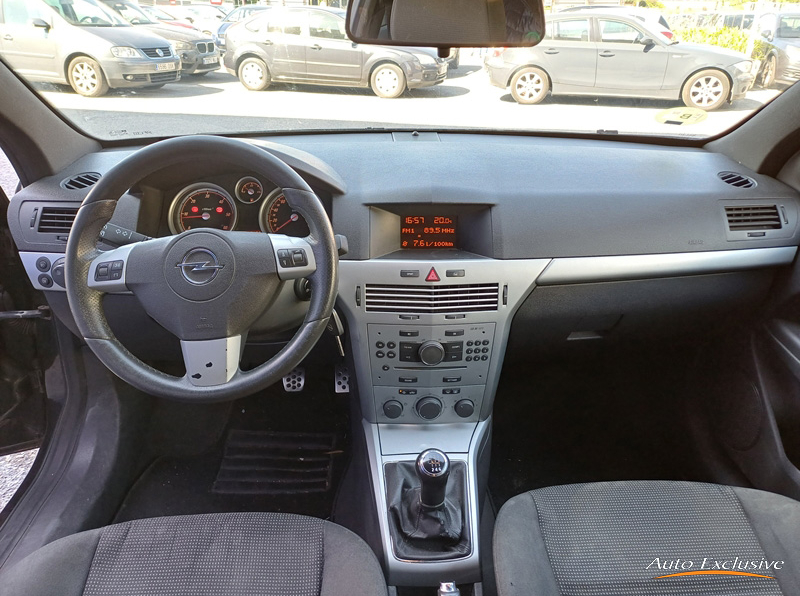 OPEL ASTRA GTC 1.9 CDTI 120 CV 3P