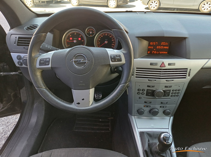OPEL ASTRA GTC 1.9 CDTI 120 CV 3P