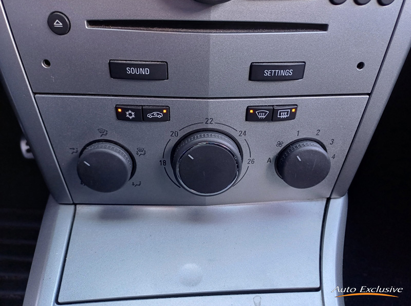 OPEL ASTRA GTC 1.9 CDTI 120 CV 3P
