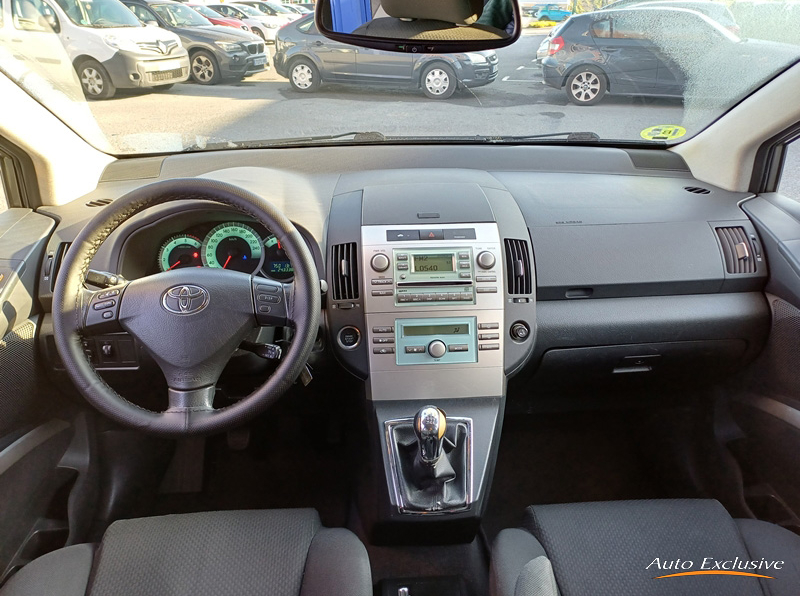 TOYOTA COROLLA VERSO 2.2 D4D 136 CV SOL 7 PLAZAS