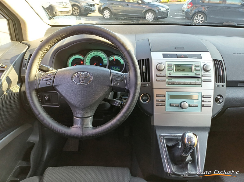 TOYOTA COROLLA VERSO 2.2 D4D 136 CV SOL 7 PLAZAS
