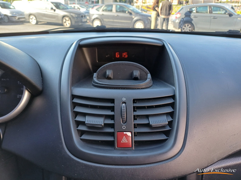 PEUGEOT 207 1.4 HDI URBAN 70 CV 5P