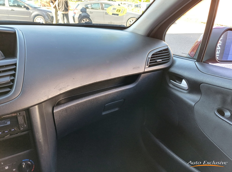 PEUGEOT 207 1.4 HDI URBAN 70 CV 5P