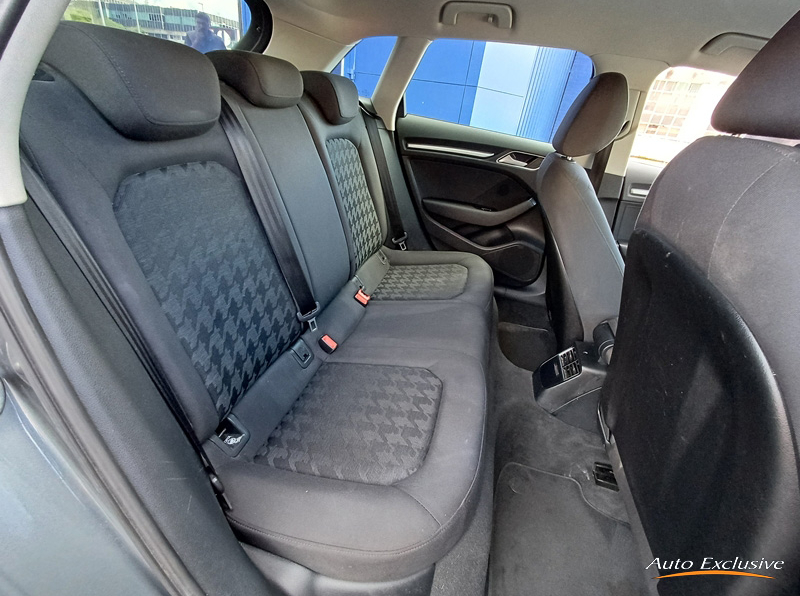 AUDI A3 1.6 TDI ATTRACTION 110 CV 5P