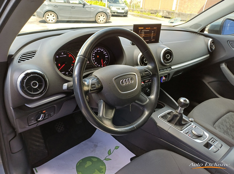 AUDI A3 1.6 TDI ATTRACTION 110 CV 5P