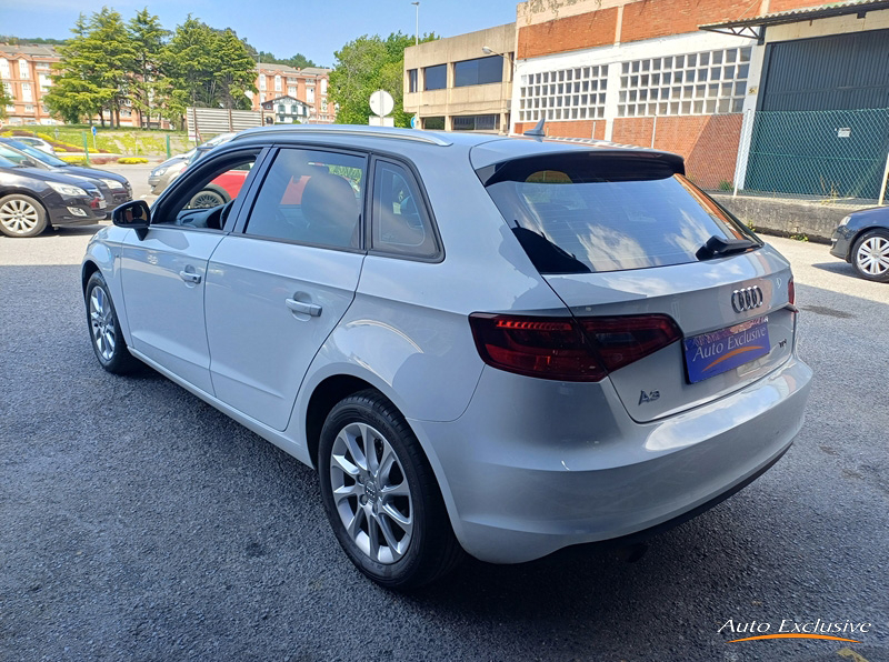 AUDI A3 1.6 TDI CLEAN 110 CV STRONIC ATTRACTION