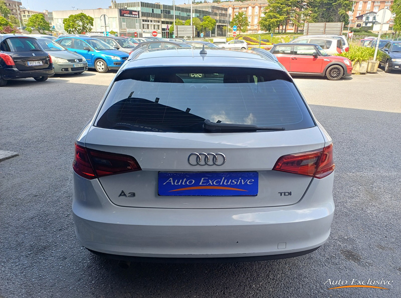 AUDI A3 1.6 TDI CLEAN 110 CV STRONIC ATTRACTION