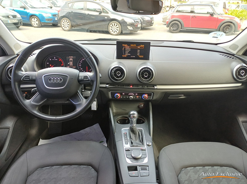 AUDI A3 1.6 TDI CLEAN 110 CV STRONIC ATTRACTION