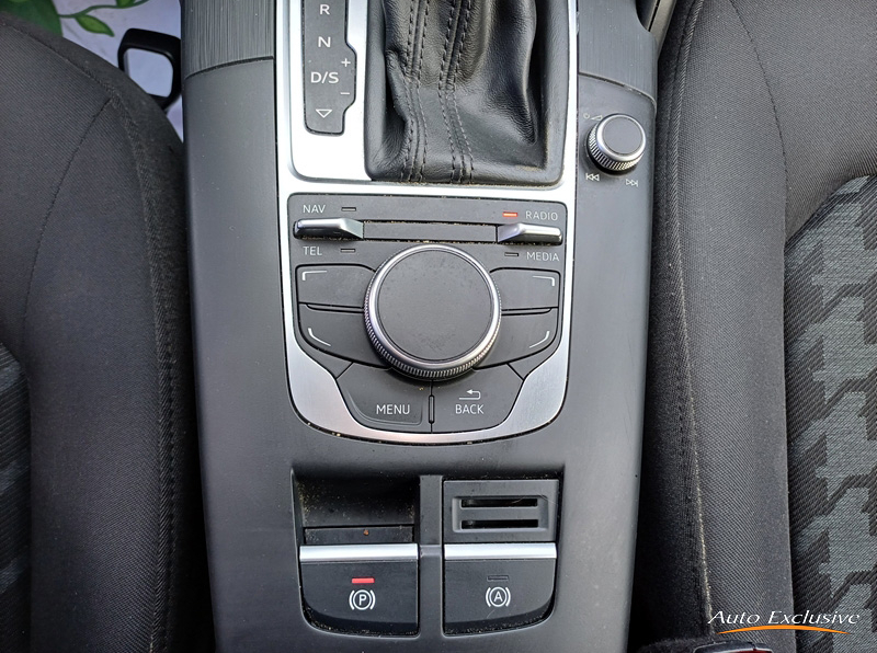 AUDI A3 1.6 TDI CLEAN 110 CV STRONIC ATTRACTION