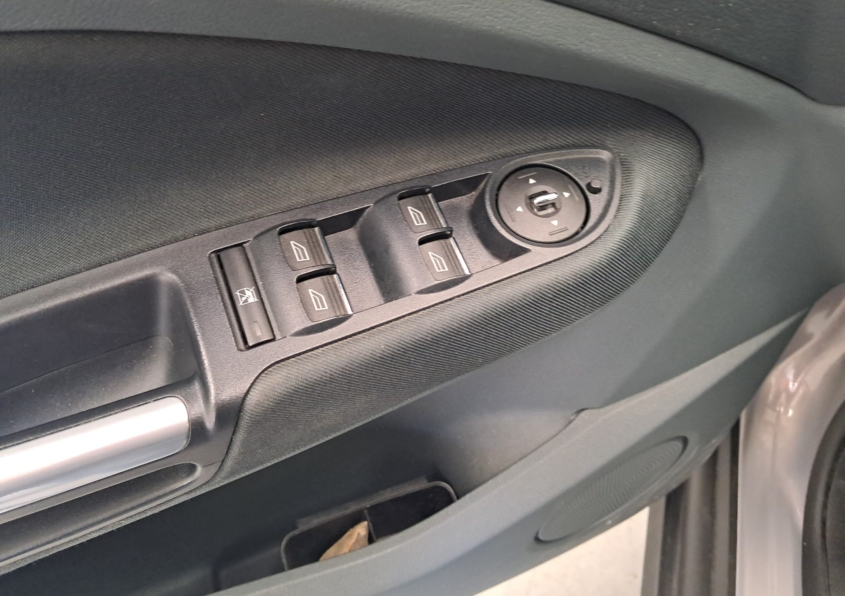 FORD C-MAX 1.6 TDCI 115 CV TITANIUM