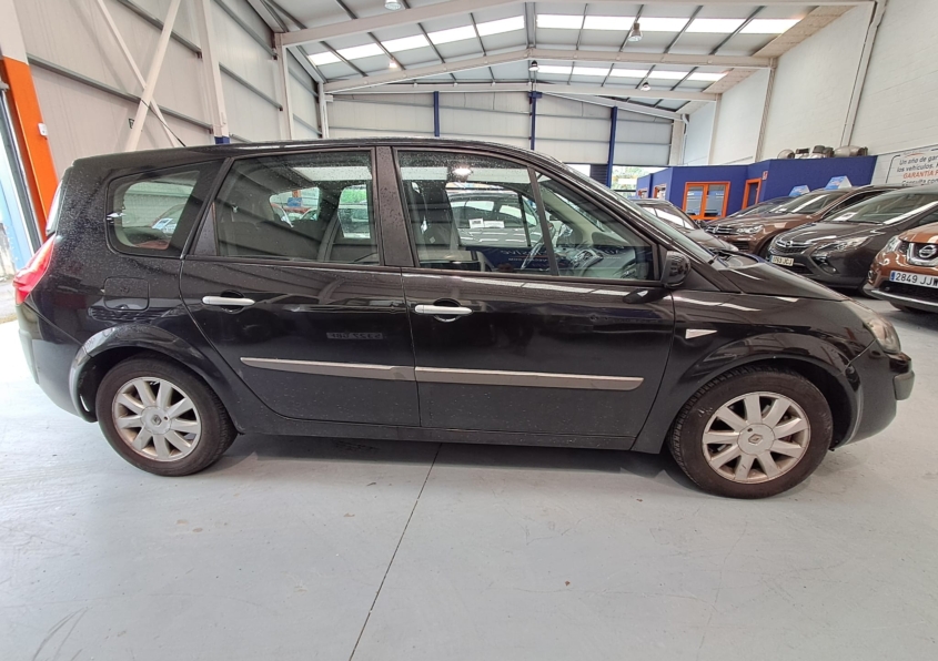RENAULT GRAND SCéNIC DYNAMIQUE 7 PLAZAS 1.5 DCI 105 CV
