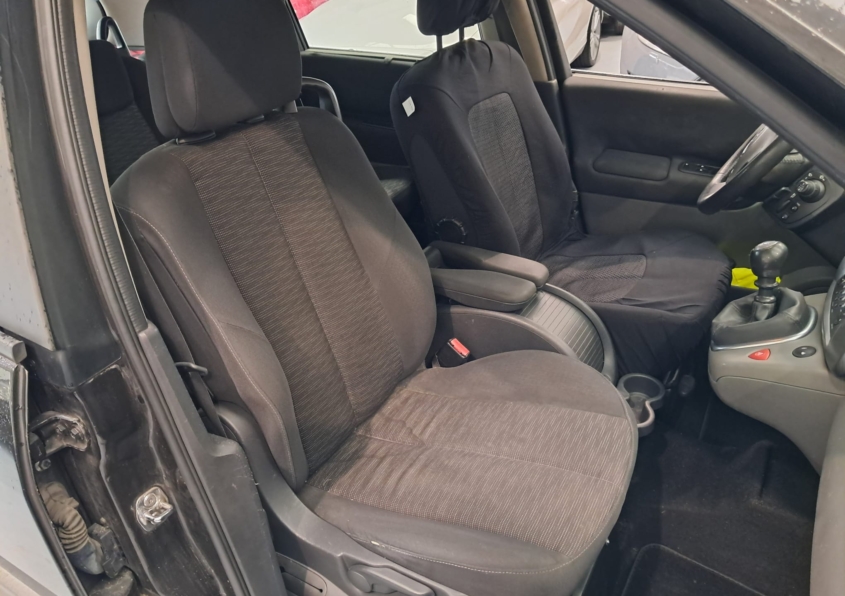 RENAULT GRAND SCéNIC DYNAMIQUE 7 PLAZAS 1.5 DCI 105 CV