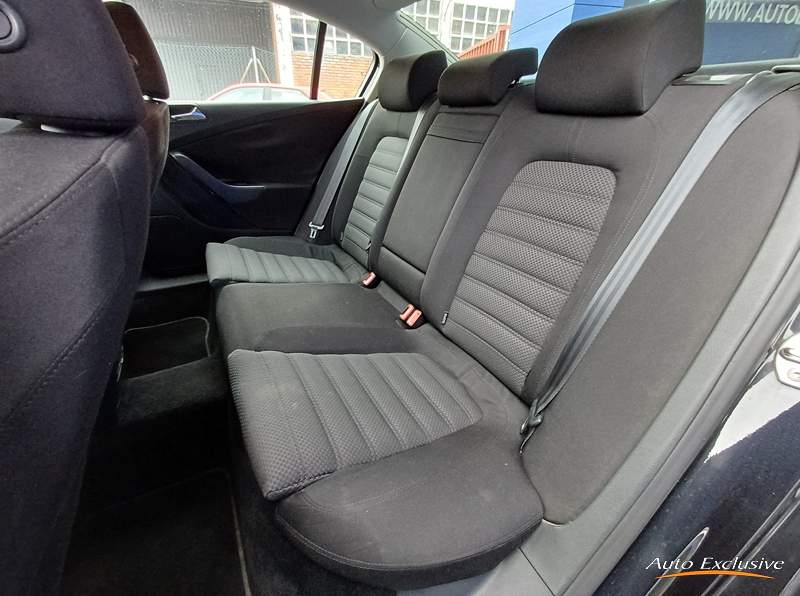 VOLKSWAGEN PASSAT 2.0 TDI 140 CV RLINE