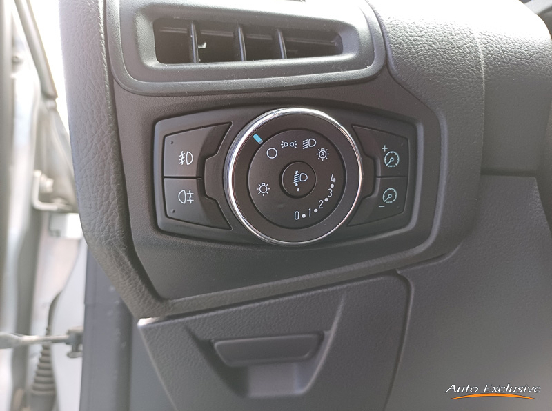 FORD FOCUS 1.6 ECOBOOST 150 CV TITANIUM