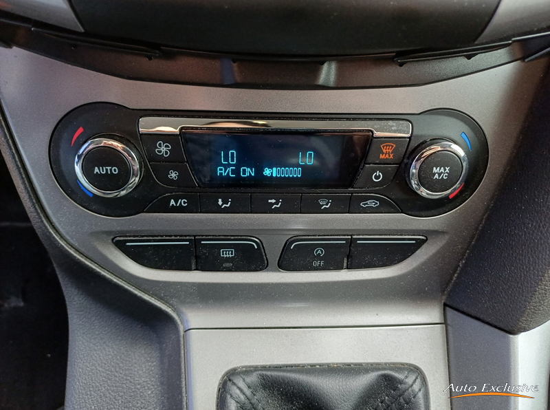 FORD FOCUS 1.6 ECOBOOST 150 CV TITANIUM