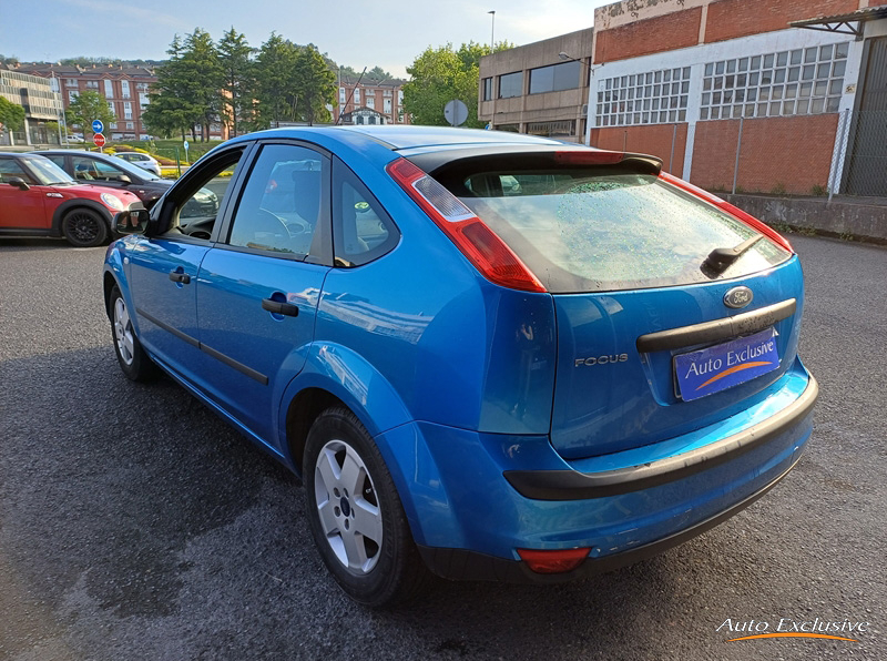 FORD FOCUS 1.6 TREND 5P