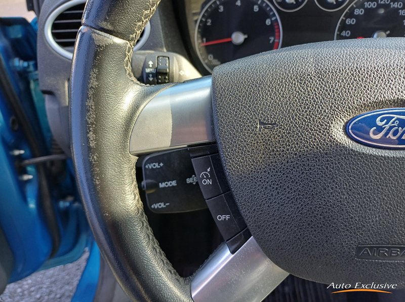 FORD FOCUS 1.6 TREND 5P
