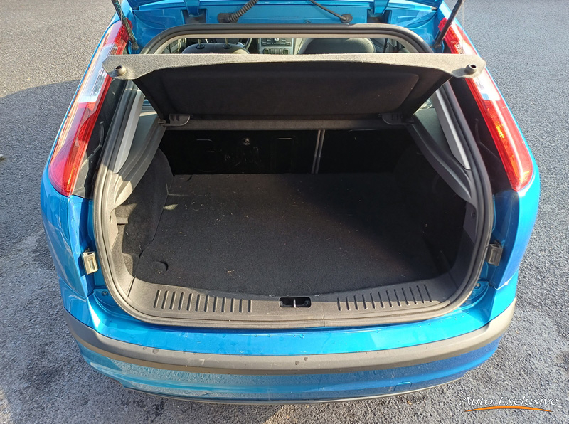 FORD FOCUS 1.6 TREND 5P