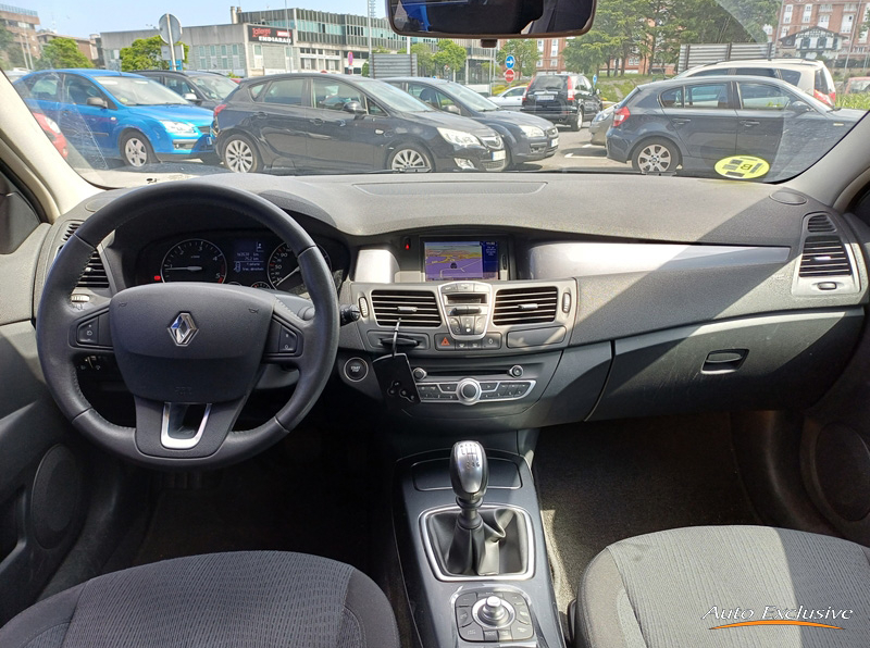 RENAULT LAGUNA DYNAMIQUE TOM TOM DCI 130 CV FAP