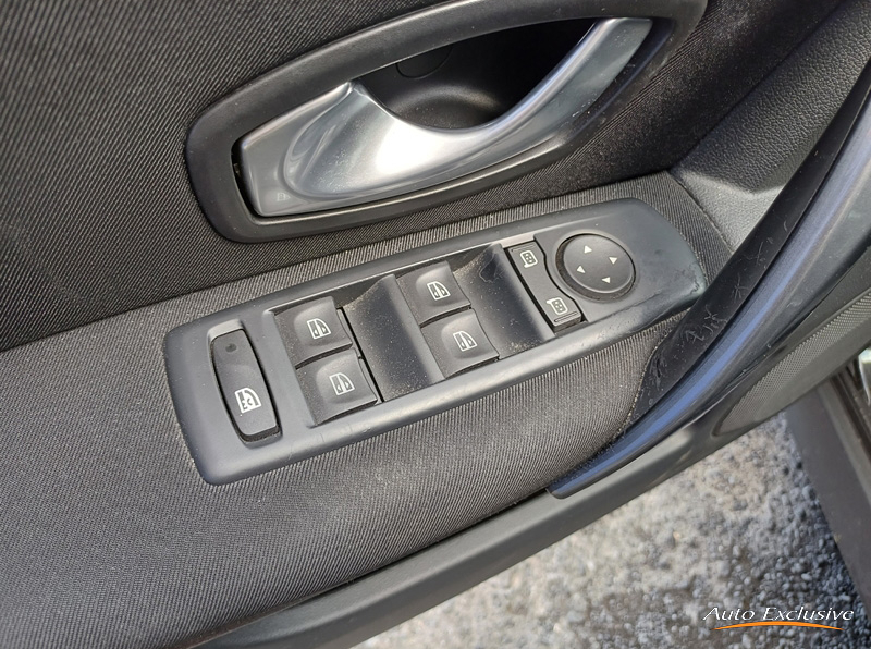 RENAULT LAGUNA DYNAMIQUE TOM TOM DCI 130 CV FAP