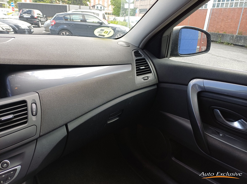 RENAULT LAGUNA DYNAMIQUE TOM TOM DCI 130 CV FAP