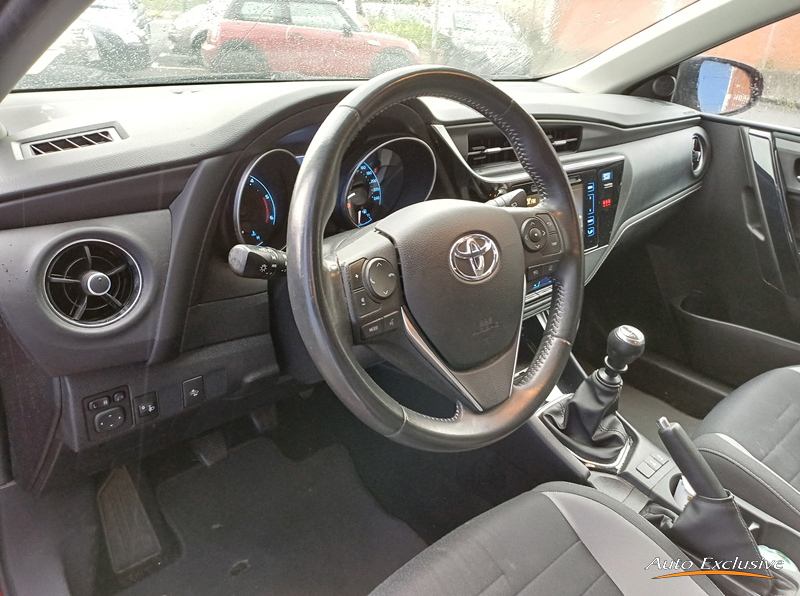 TOYOTA AURIS 1.6 115D ACTIVE TOURING SPORTS