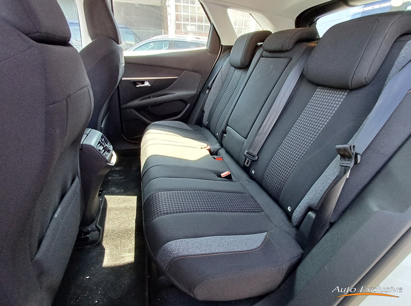 PEUGEOT 3008 ACTIVE 1.6 BLUEHDI 120 CV S/S