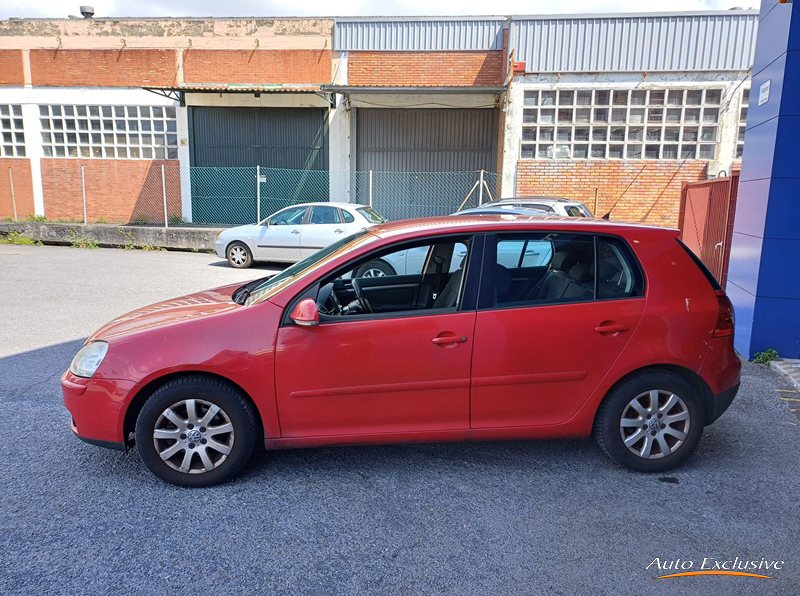 VOLKSWAGEN GOLF HIGHLINE