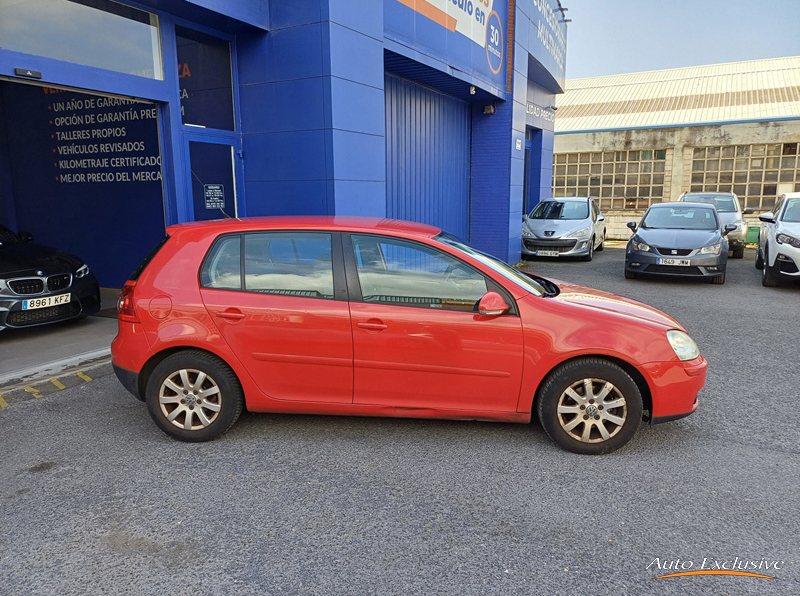 VOLKSWAGEN GOLF HIGHLINE