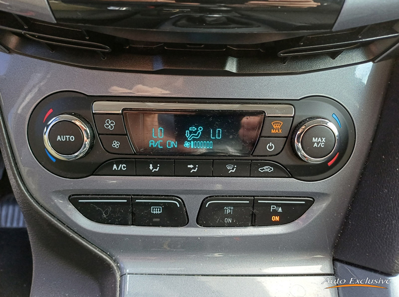 FORD FOCUS 1.6 TDCI TITANIUM 5P