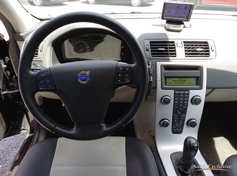 VOLVO C30 1.6D DRIVE MOMENTUM