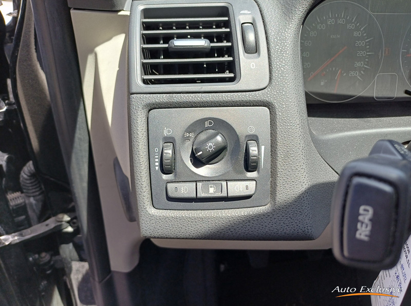 VOLVO C30 1.6D DRIVE MOMENTUM