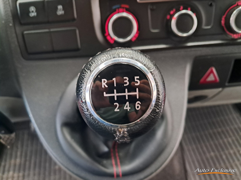 VOLKSWAGEN TRANSPORTER 2.0 TDI
