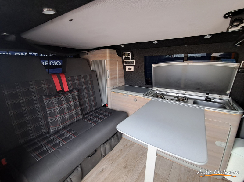 VOLKSWAGEN TRANSPORTER 2.0 TDI
