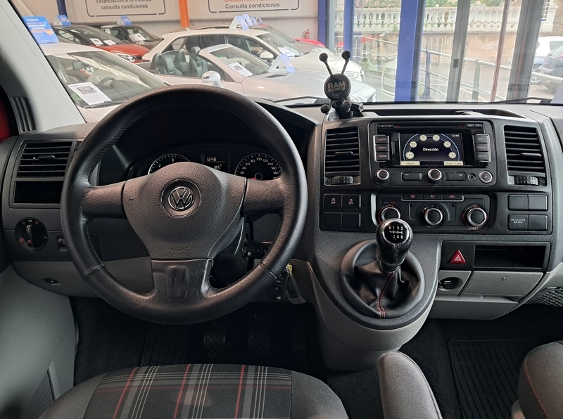 VOLKSWAGEN TRANSPORTER 2.0 TDI