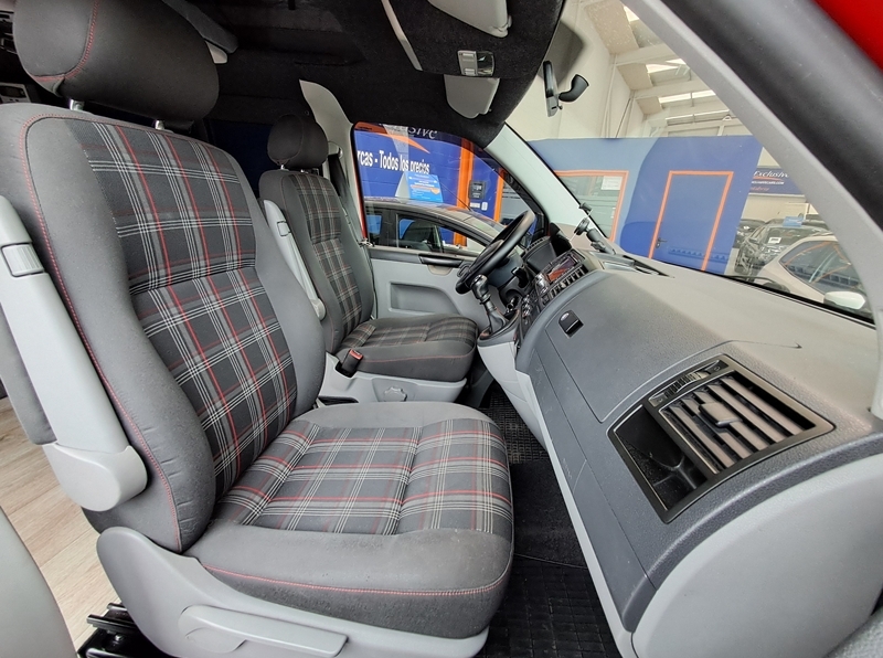 VOLKSWAGEN TRANSPORTER 2.0 TDI