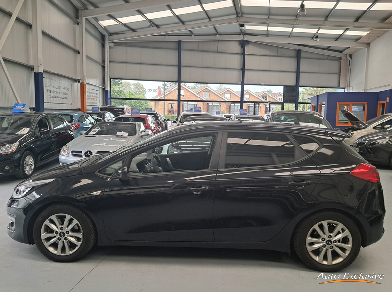 KIA CEED 1.4 CRDI WGT CONCEPT PLUS 5P