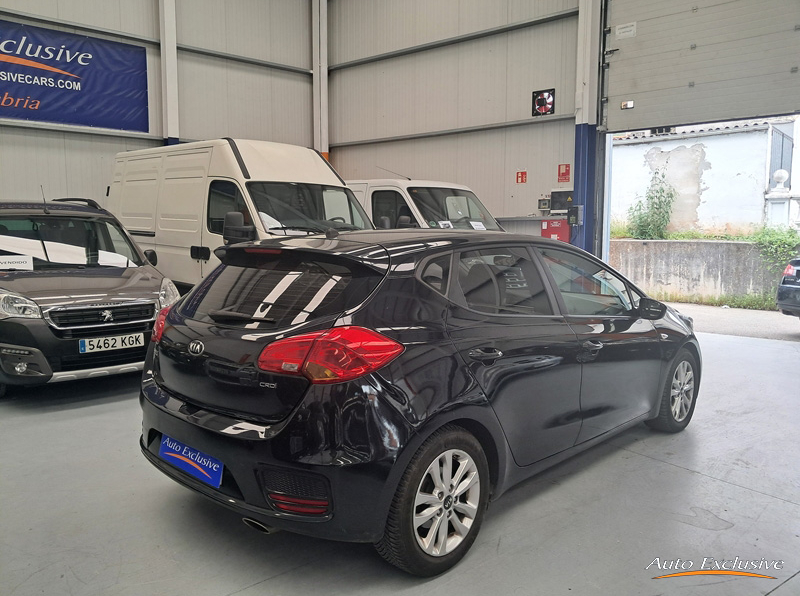 KIA CEED 1.4 CRDI WGT CONCEPT PLUS 5P