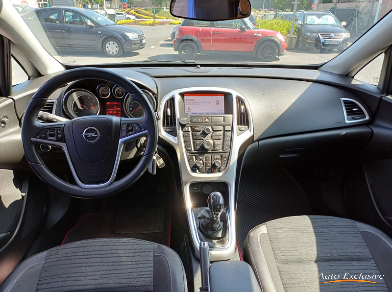 OPEL ASTRA SPORTS TOURER 1.7 CDTI SELECTIVE
