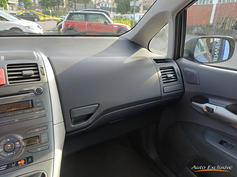 TOYOTA AURIS 1.6 VVTI DUAL SOL